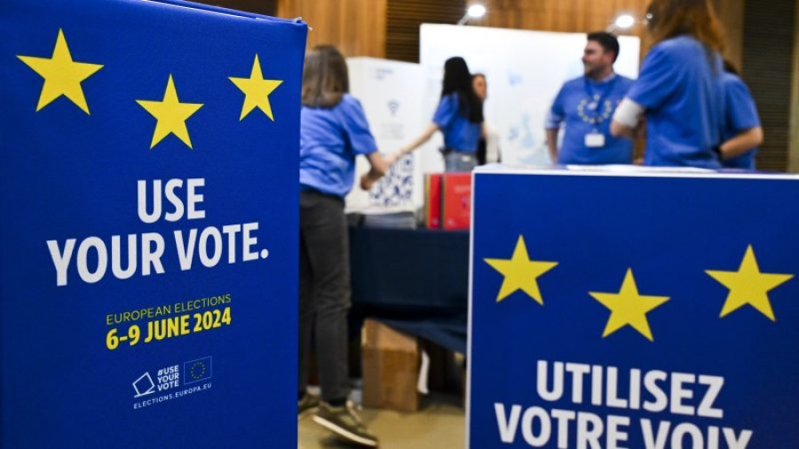 Έρευνα: Η πλειοψηφία των νέων θεωρεί ότι δεν εκπροσωπείται από το Ευρωπαϊκό Κοινοβούλιο