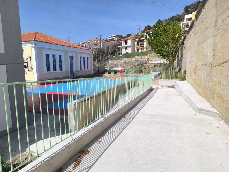 Δημοτικό σχολείο Πλωμαρίου