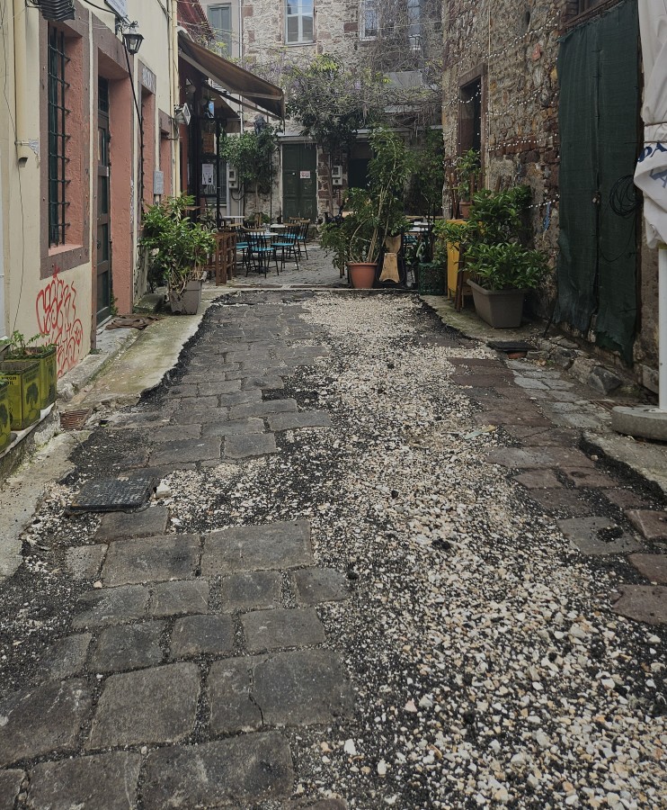 To λιθόστρωτο της Κουμιδιάς