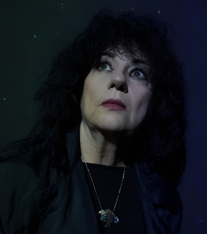 Η Αν. Βαγενά στον «Δ» για την παράσταση «Μνήμη Θολή»