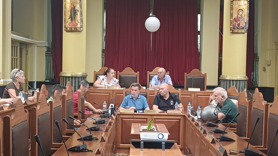 Εν αναμονή άφιξης υφυπουργού Α. Καββαδά