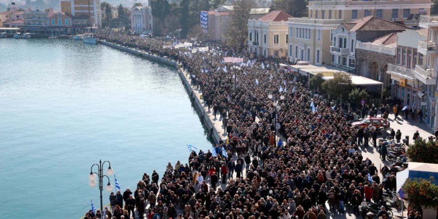 Ομόφωνο ψήφισμα για το μεταναστευτικό